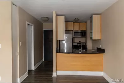 210 N 17th Street #808, Saint Louis, MO 63103 - Photo 9