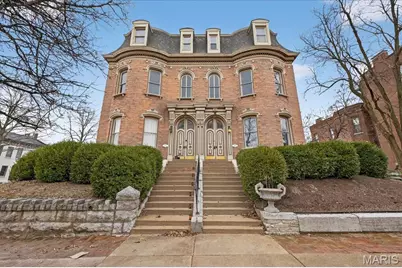 1802 Kennett Place, Saint Louis, MO 63104 - Photo 1