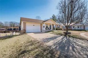 703 Pinewood Ct, Pacific, MO 63069 - Photo 1