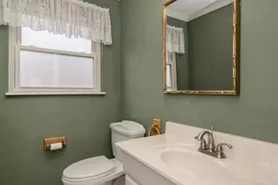 1803 Seven Pines, Saint Louis, MO 63146 - Photo 17