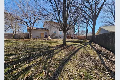 1803 Seven Pines, Saint Louis, MO 63146 - Photo 3