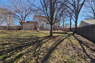 1803 Seven Pines, Saint Louis, MO 63146 - Photo 3