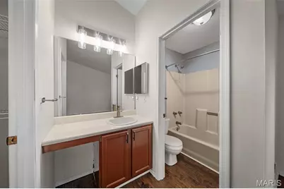 1042 Sugar Creek Court #8, Saint Peters, MO 63376 - Photo 5