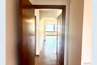 1146 Moorlands Drive, Saint Louis, MO 63117 - Photo 11