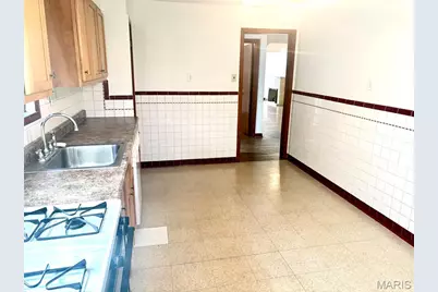 1146 Moorlands Drive, Saint Louis, MO 63117 - Photo 9