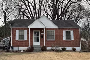 1195 St Mark Dr, Florissant, MO 63031 - Photo 3