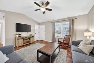 409 Fox Den Ln, Wentzville, MO 63385 - Photo 7