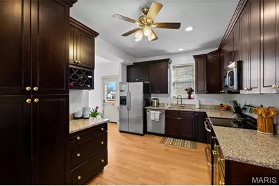 4836 Terrace Avenue, Saint Louis, MO 63116 - Photo 9