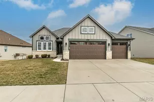 123 Royal Inverness Pkwy, O'Fallon, MO 63368 - Photo 1