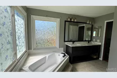 15645 Chaste Street, Florissant, MO 63034 - Photo 3