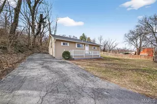 202 2nd St, Winfield, MO 63389 - Photo 3