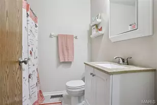 1227 Mangrove Ln, Saint Louis, MO 63125 - Photo 19