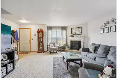 1227 Mangrove Lane, Saint Louis, MO 63125 - Photo 3