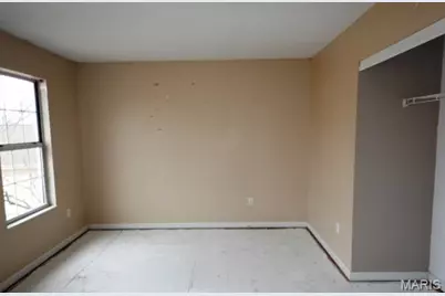 1545 Greenfield Crossing Court, Ballwin, MO 63021 - Photo 17