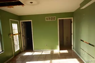 1545 Greenfield Crossing Ct, Ballwin, MO 63021 - Photo 9