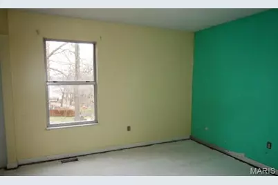 1545 Greenfield Crossing Court, Ballwin, MO 63021 - Photo 19