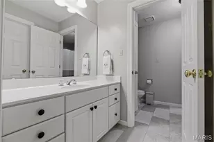 15838 Barons Way Dr, Chesterfield, MO 63017 - Photo 31