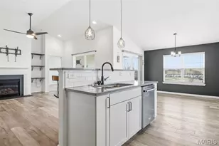 8 Blue Pearl Ct, O'Fallon, MO 63366 - Photo 7