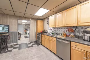 10 Lehmond Island Rd, Saint Charles, MO 63301 - Photo 13