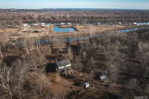 10 Lehmond Island Rd, Saint Charles, MO 63301 - Photo 1