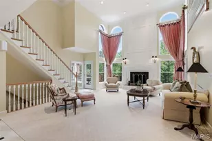 32 Huntleigh Downs Rd, Frontenac, MO 63131 - Photo 13