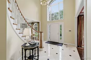 32 Huntleigh Downs Rd, Frontenac, MO 63131 - Photo 5