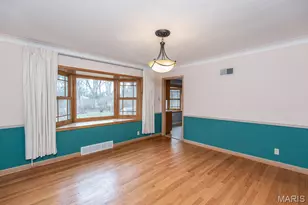 28 Woodcrest Dr, Ladue, MO 63124 - Photo 17