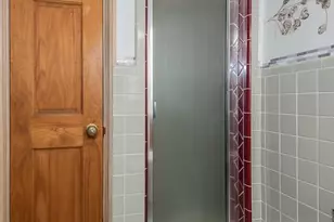 28 Woodcrest Dr, Ladue, MO 63124 - Photo 45