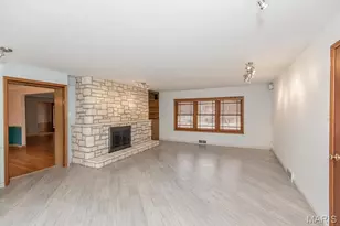 28 Woodcrest Dr, Ladue, MO 63124 - Photo 9