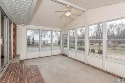 28 Woodcrest Drive, Ladue, MO 63124 - Photo 15