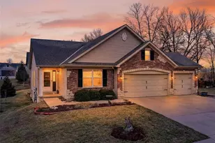 5 Remington Pl, Troy, MO 63379 - Photo 1