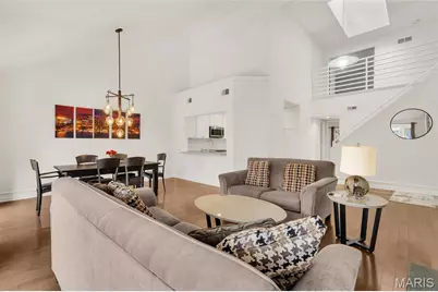 4444 Lindell Boulevard #4, Saint Louis, MO 63108 - Photo 5