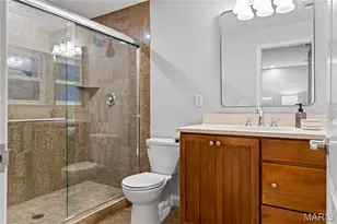 610 Forest Ct, Clayton, MO 63105 - Photo 15
