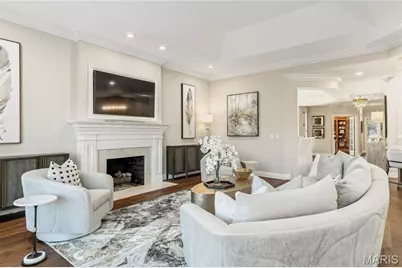 596 Upper Conway Circle, Chesterfield, MO 63017 - Photo 9