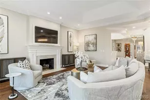 596 Upper Conway Cir, Chesterfield, MO 63017 - Photo 9