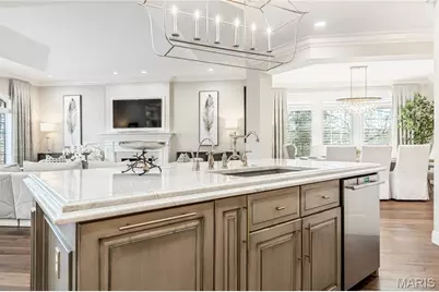 596 Upper Conway Circle, Chesterfield, MO 63017 - Photo 17