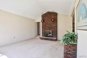 127 S Cardinal Ln, Saint Charles, MO 63301 - Photo 7