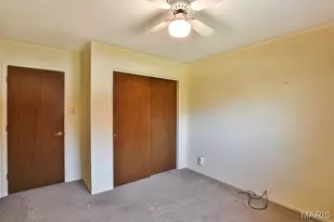 127 S Cardinal Ln, Saint Charles, MO 63301 - Photo 23