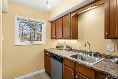 9044 W Swan Circle, Brentwood, MO 63144 - Photo 15