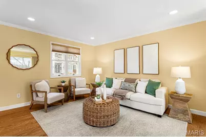 9044 W Swan Circle, Brentwood, MO 63144 - Photo 7