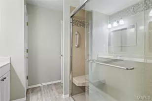 5162 Hollow Wood Ct, Saint Louis, MO 63128 - Photo 17