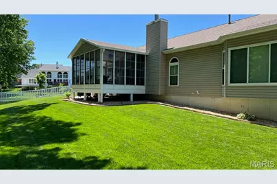 15 Canter Court, Saint Peters, MO 63376 - Photo 3