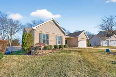 15 Canter Court, Saint Peters, MO 63376 - Photo 3
