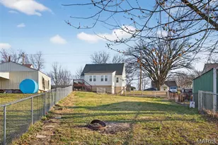 821 Old Cape Rd, Jackson, MO 63755 - Photo 9