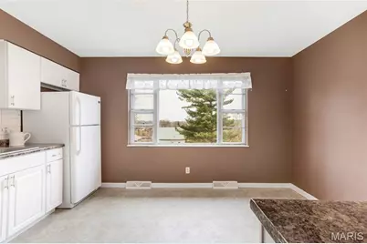 21 Fernridge Avenue, Valley Park, MO 63088 - Photo 9