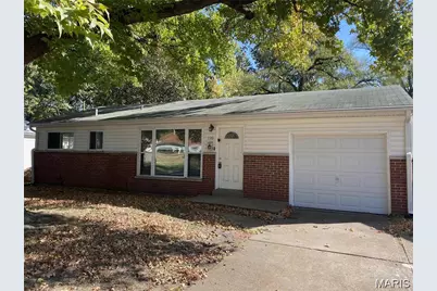 190 Lynn Meadows Lane, Florissant, MO 63033 - Photo 1