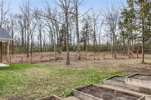 619 N Ethlyn Rd, Winfield, MO 63389 - Photo 11