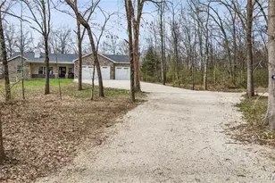 619 N Ethlyn Rd, Winfield, MO 63389 - Photo 5