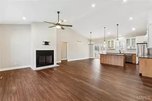 619 N Ethlyn Rd, Winfield, MO 63389 - Photo 13