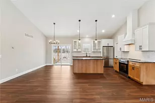 619 N Ethlyn Rd, Winfield, MO 63389 - Photo 17